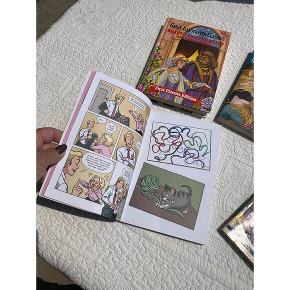 Junie B. Jones Books by Barbara Park + others + book markers - Picture 5 of 8